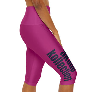 WOMEN'S AKADE YOGA CAPRI LEGGINS
